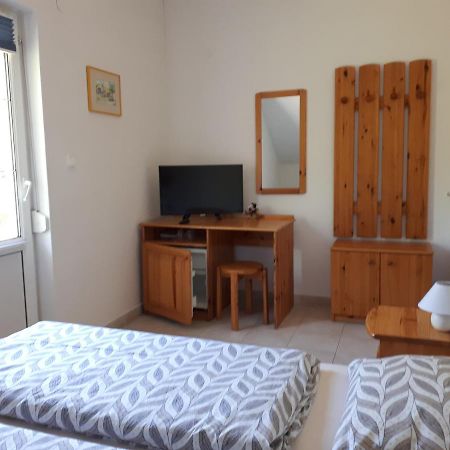 Borkúti Panzió és Apartman Balatonszemes Kültér fotó