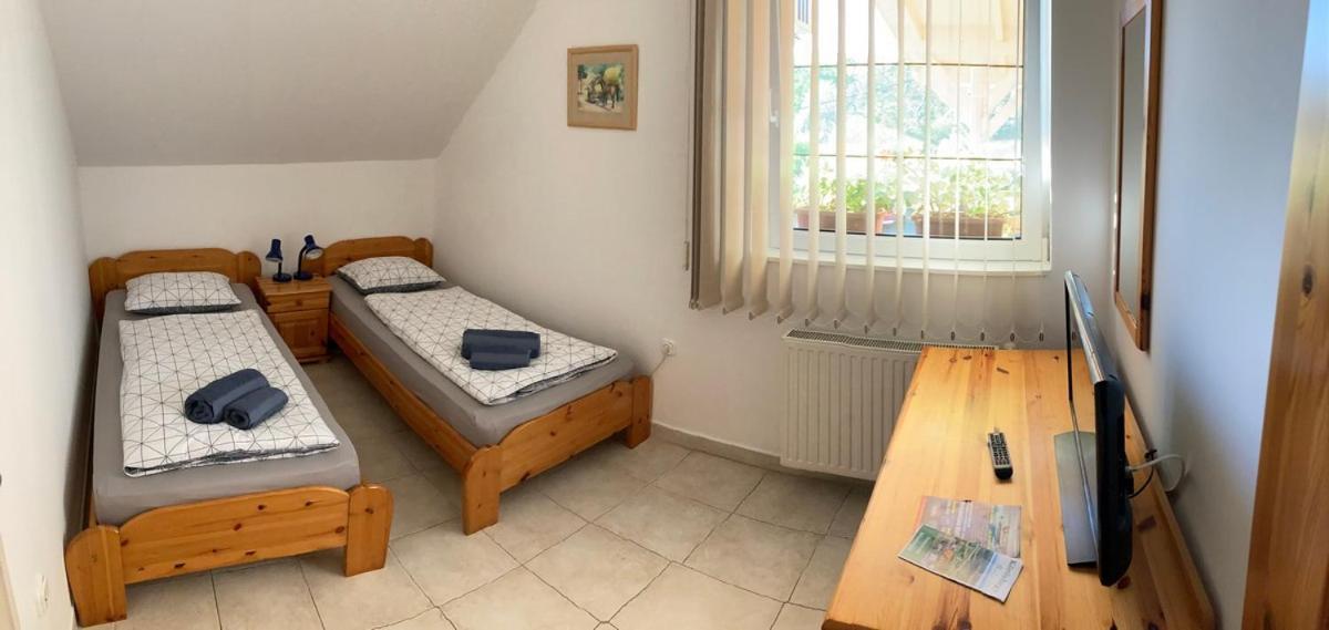 Borkúti Panzió és Apartman Balatonszemes Kültér fotó